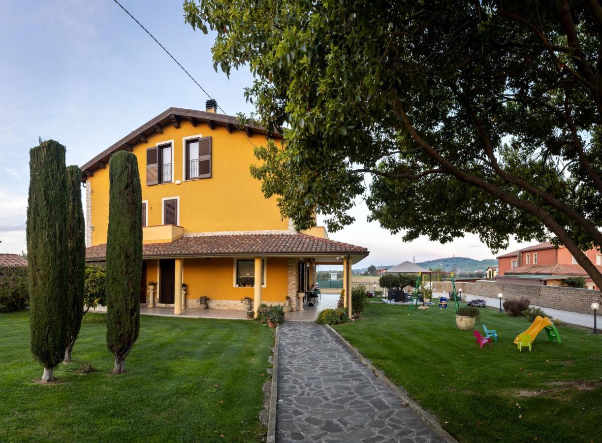 B&B La Canfora Atri Bagian luar foto