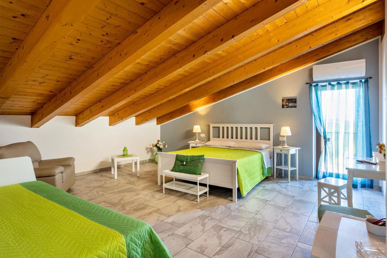 B&B La Canfora Atri Bagian luar foto