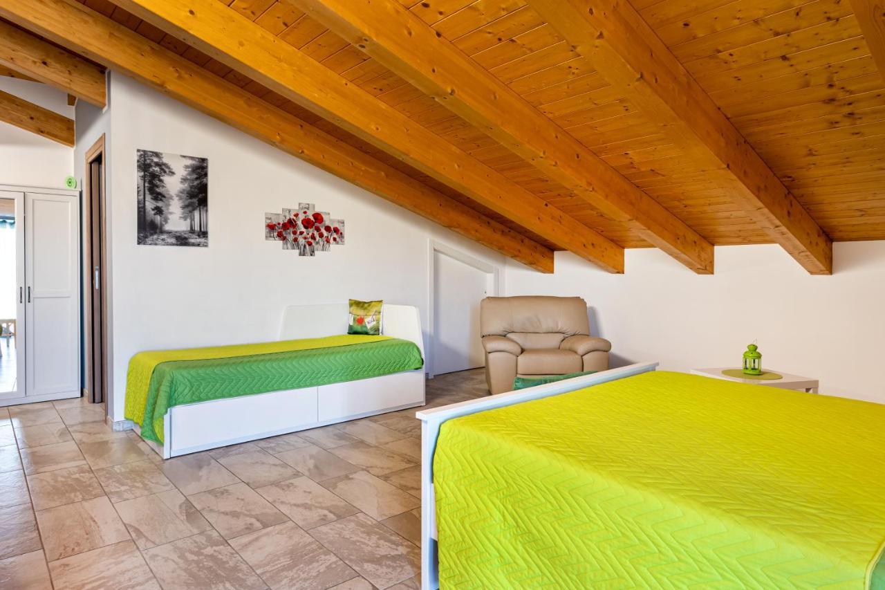 B&B La Canfora Atri Bagian luar foto